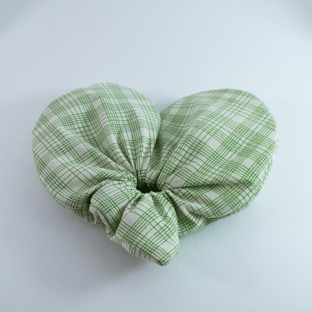 Scrunchy cœur XXL – Motif carreaux verts