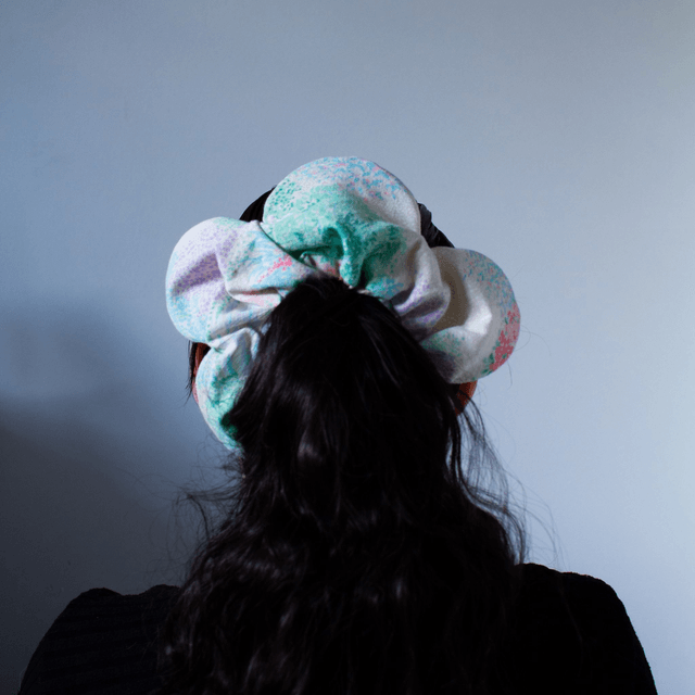 Scrunchy fleur XXL - Motif floral pastel