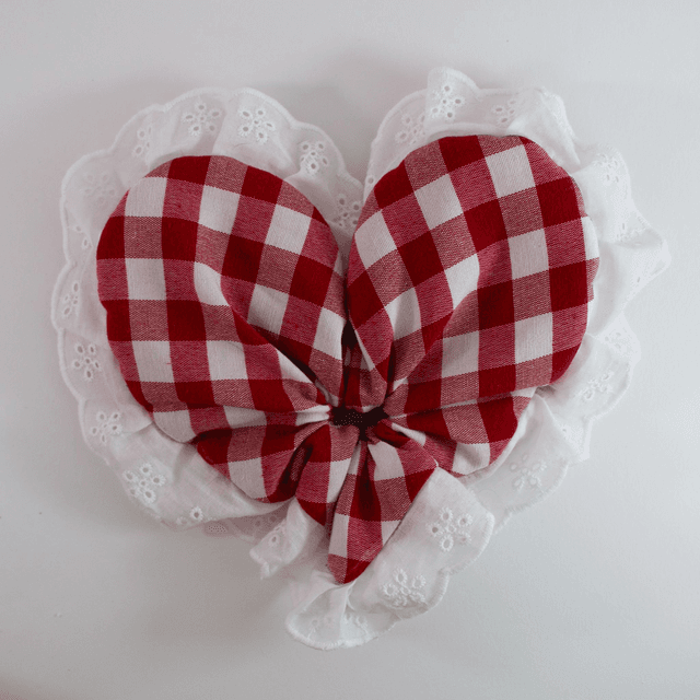 Scrunchy cœur XXL – Motif vichy rouge